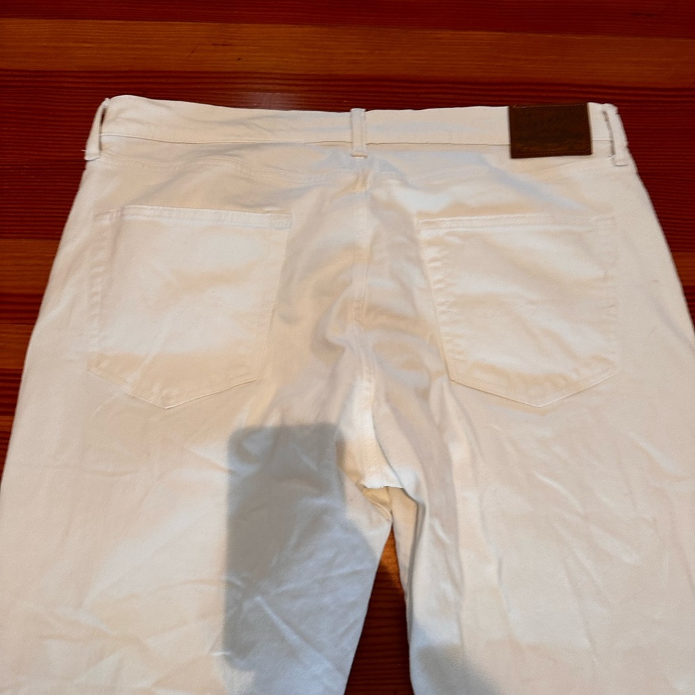 Like NEW Lucky Jeans - Picture 5 of 7